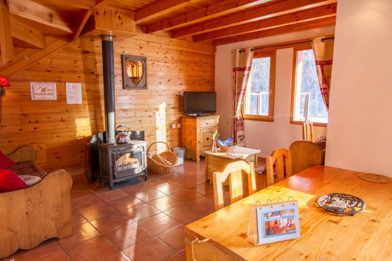 Chalet Le Melezin Hameau Des Chazals Nevache Hautes Alpes Névache Exterior foto